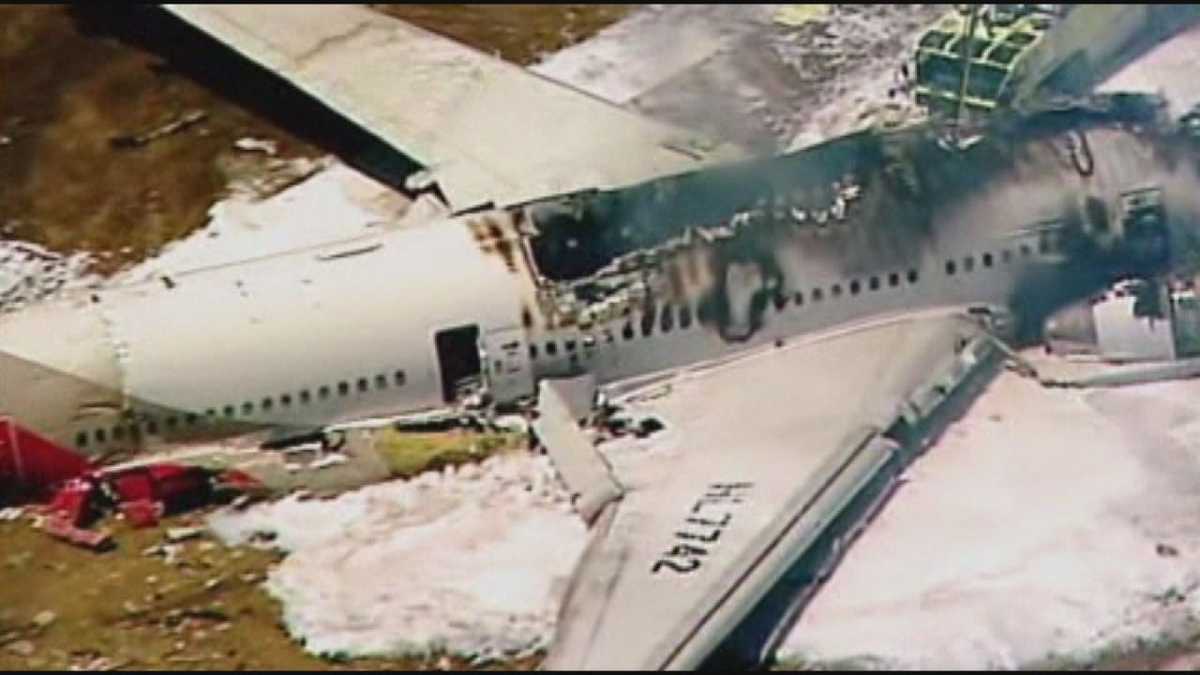 Photos: NTSB crash photos from inside plane