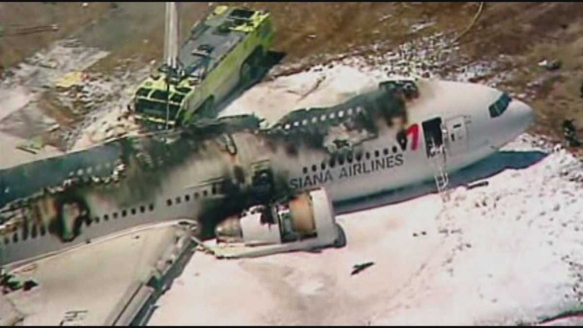 Photos: NTSB crash photos from inside plane