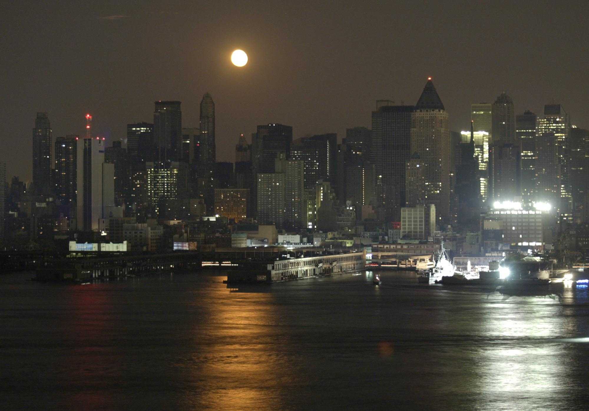 Photos: Remembering The Great Blackout Of 2003