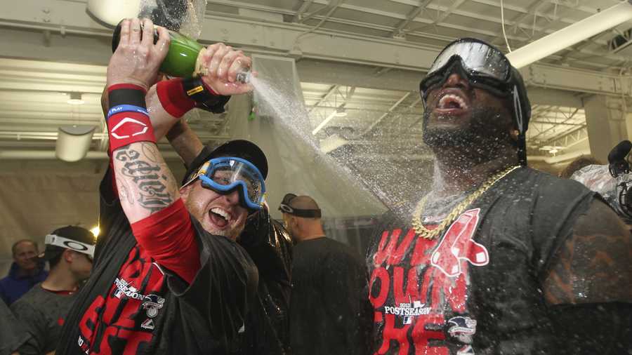 Blue Jays celebrate postseason clinch after win over Red Sox