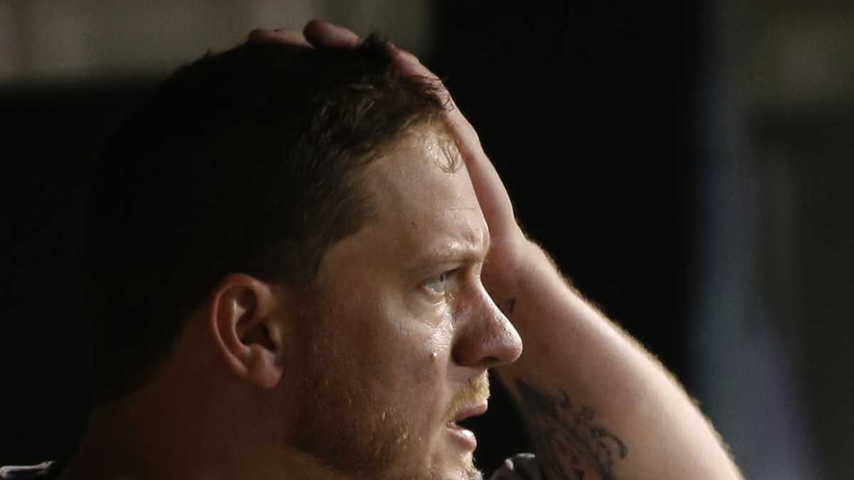 Giants acquire Jake Peavy from Red Sox for Heath Hembree, Edwin