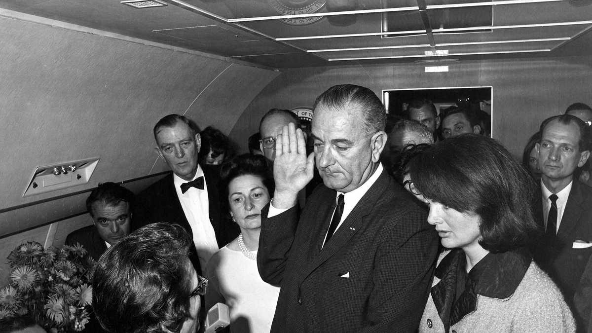 Nov. 22, 1963: The day in pictures - November 22 1963 What Day Of The Week