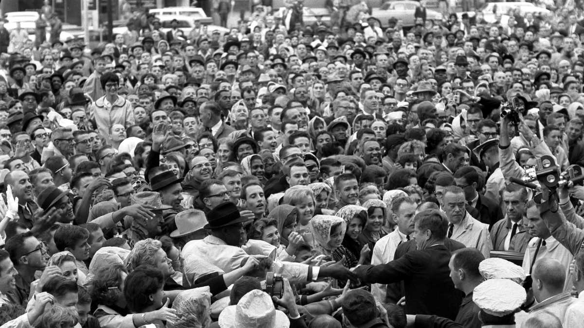 Nov. 22, 1963: The day in pictures - November 22 1963 What Day Of The Week