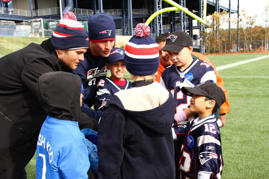 Tom Brady Meets 5 Fans Through Make-A-Wish Foundation - CBS Boston