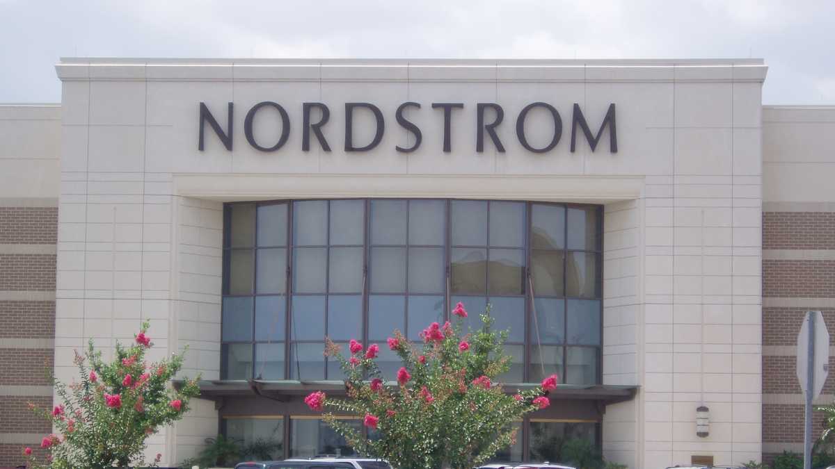 National retailers that refuse to open on Thanksgiving