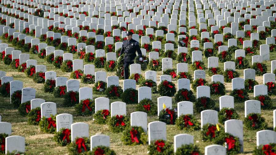 Wreaths Across America expects to ship 470,000 to 500,000 wreaths this month to veterans' graves in more than 900 locations. Starting Sunday, 11 trucks began rolling toward Arlington National Cemetery from Maine.