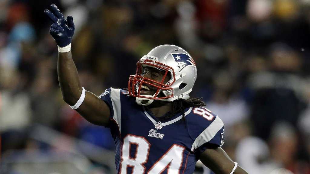 NFL Divisional round: Indianapolis Colts sign former New England Patriot Deion  Branch, NFL News