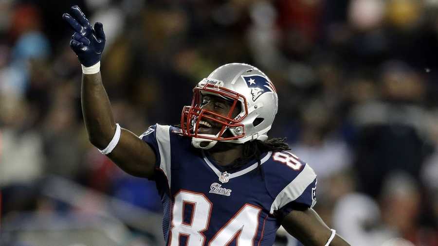 Colts sign former Patriots receiver Deion Branch - The Boston Globe