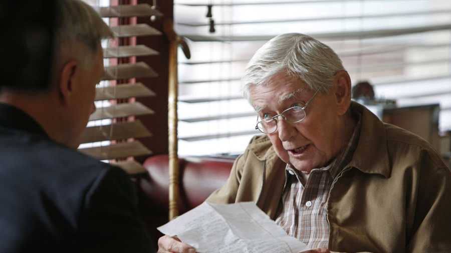 Ralph Waite played the kind patriarch of a tight-knit rural Southern family on the TV series "The Waltons." "The Waltons," which aired on CBS from 1972 to 1981, starred Waite as Ralph Walton, and Richard Thomas played his oldest son, John-Boy, an aspiring novelist. (June 22, 1928 – February 13, 2014)