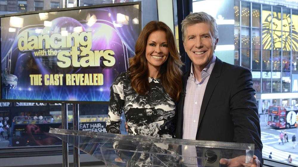 Longtime Dancing with the Stars co-host leaving show
