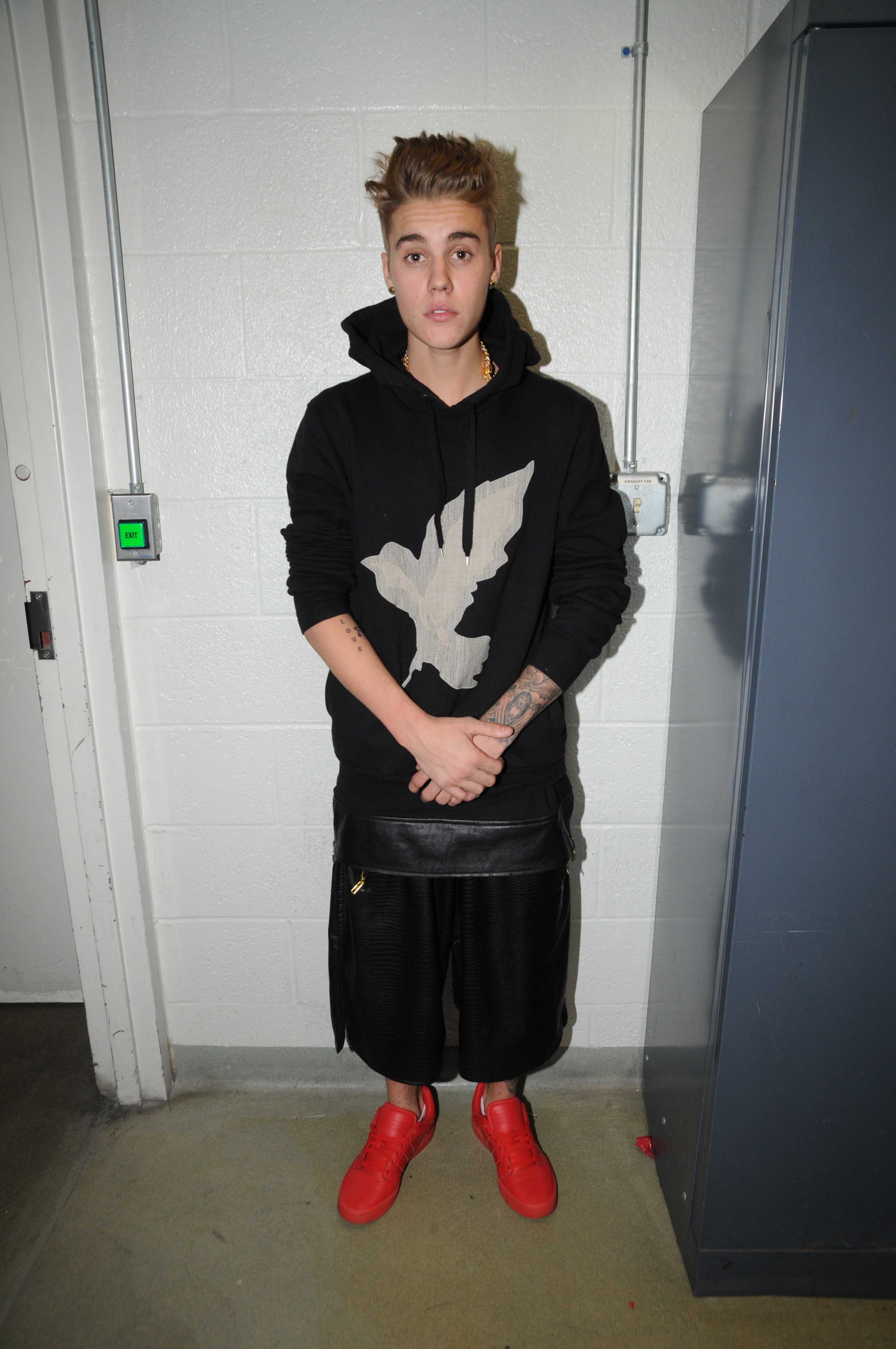 Police Release Revealing Photos Of Justin Bieber In Jail