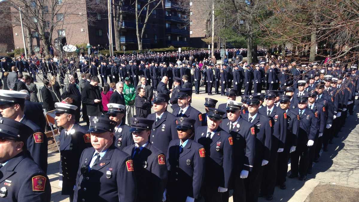 Thousands attend wake of fallen Boston firefighter