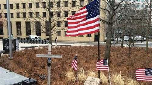 A temporary memorial on the MIT Campus for fallen officer Sean Collier.