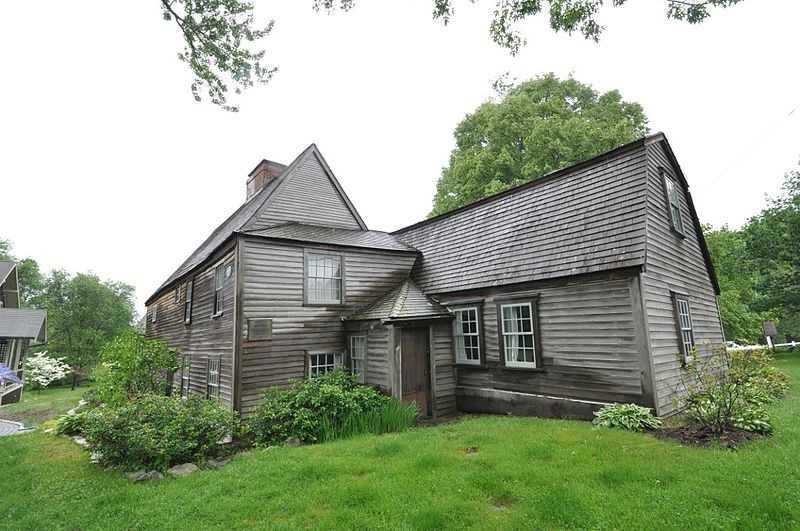 America's Oldest Brick House Has Been Standing Since 1680