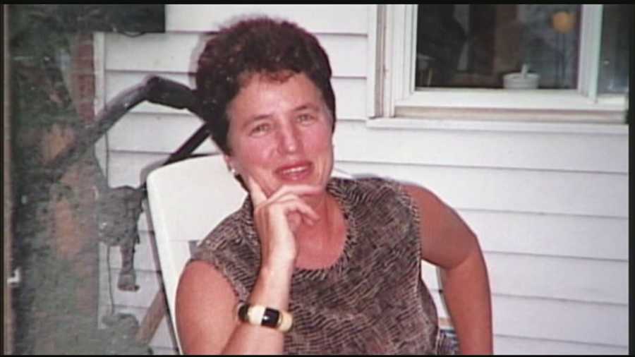 State investigators are hoping the holiday weekend will turn up new clues in a cold case murder.