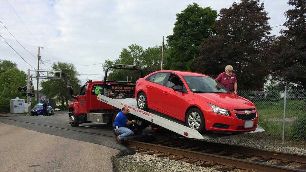 Car gets stuck on MBTA commuter rail tracks