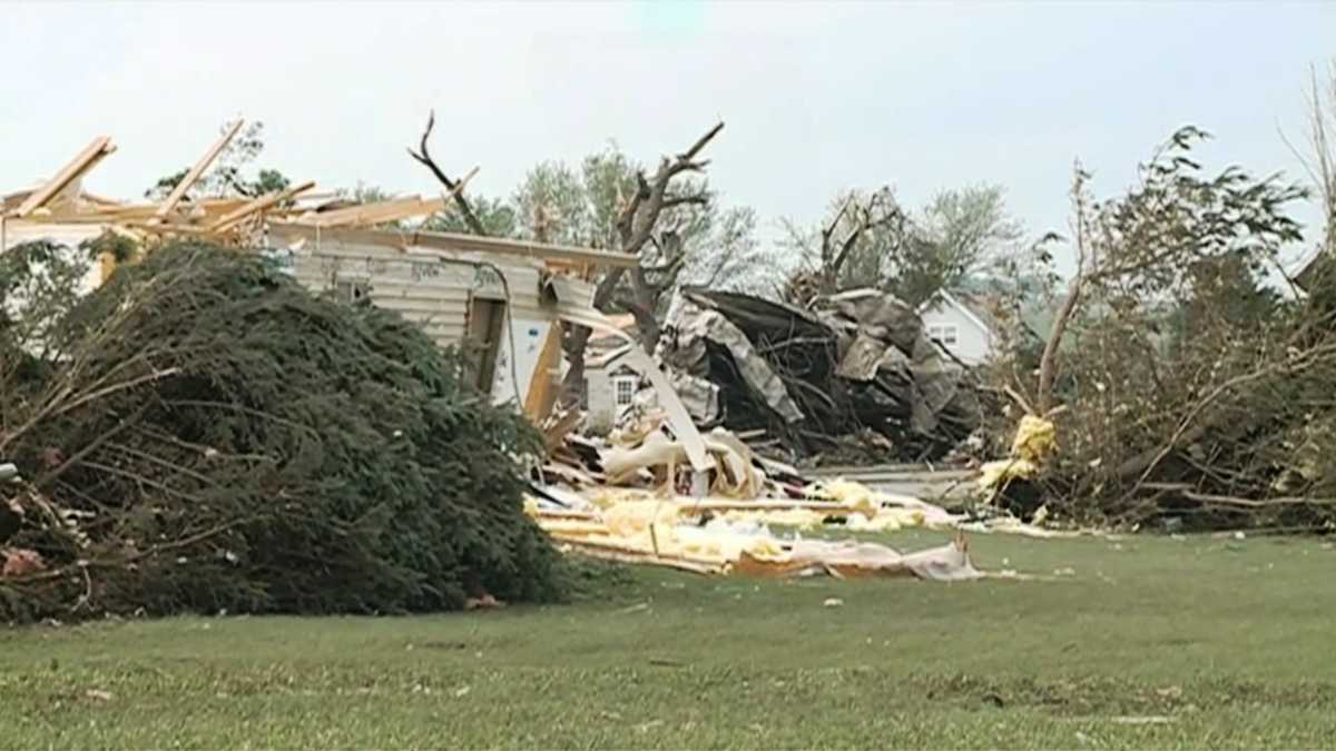 Photos: Tornado damage in Nebraska