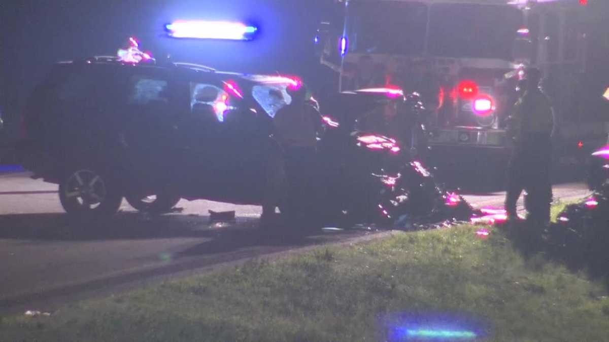 6 injured in wrong-way crash