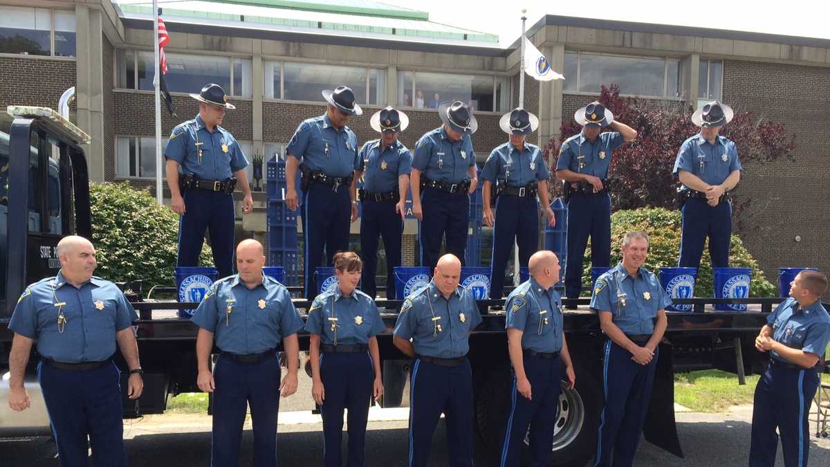 Anchors, athletes, celebrities accept 'Ice Bucket Challenge' to spread ...