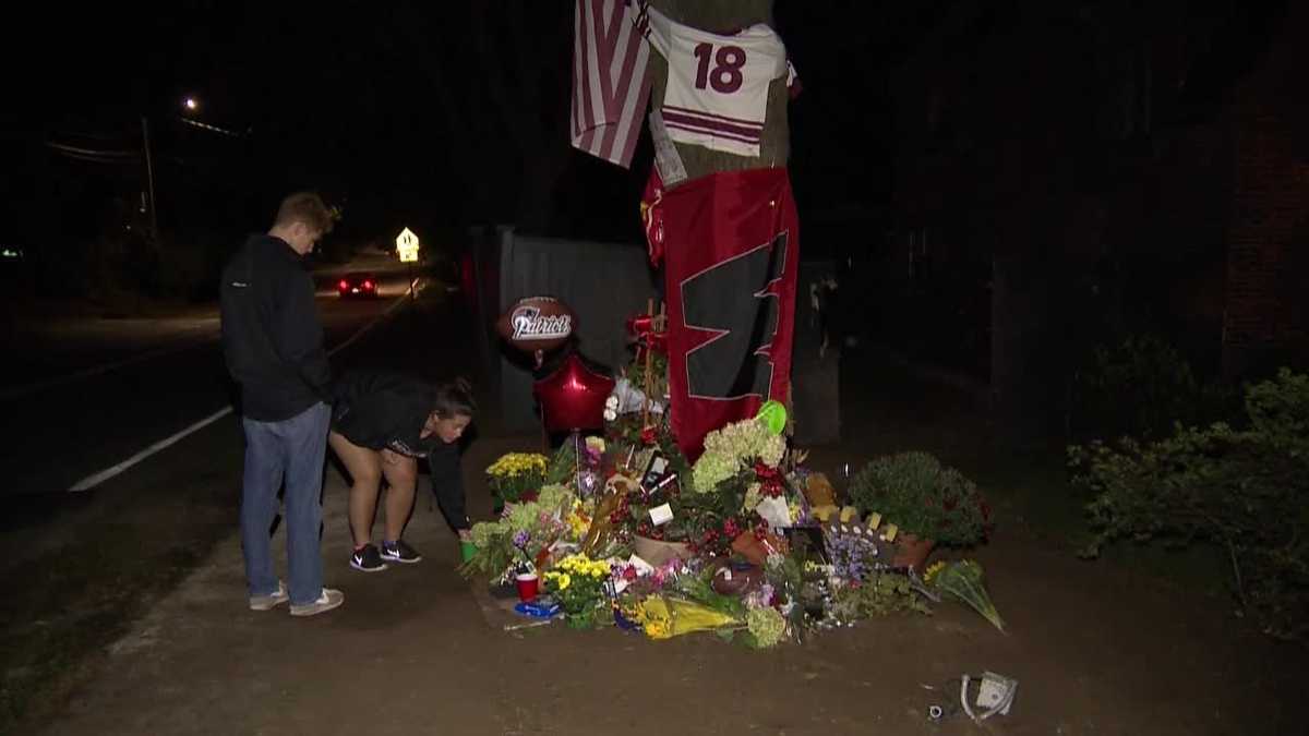 Memorial grows at Winchester crash scene