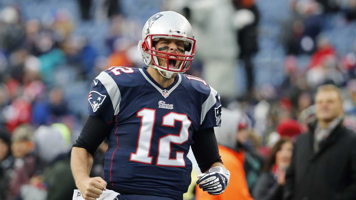 Tom Brady, Josh McDaniels in shouting match on Patriots sideline