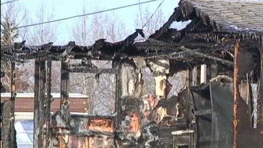 Boy, 3, set fire that killed family of 4 in mobile home