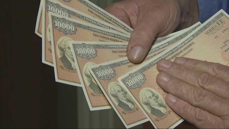 A man thought he was just buying an old desk at auction, but there was something more hidden side: a $100,000 surprise. The money is all going back into the hands of the rightful owner.