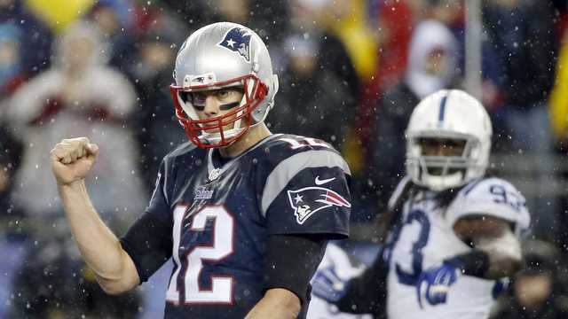 Andrew Luck carries Colts back, but Tom Brady, Patriots finish them off