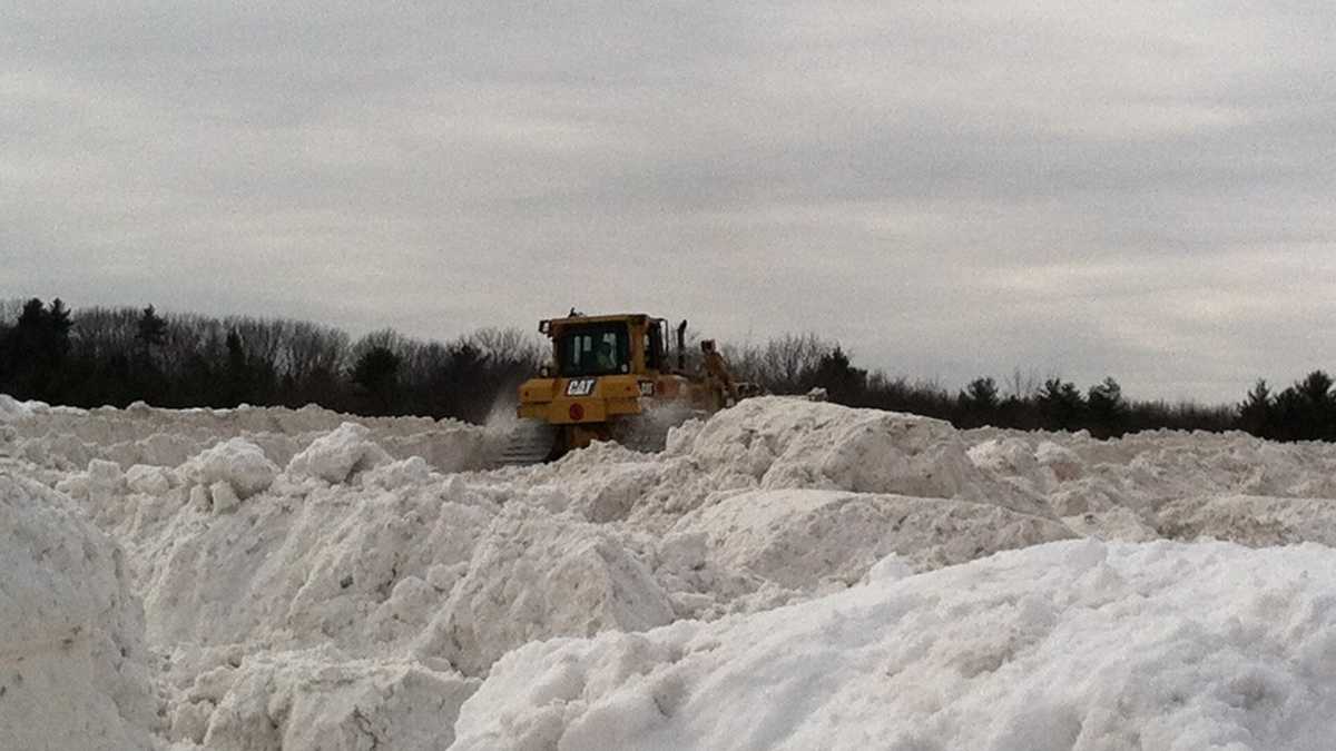 Quincy gets OK to dump snow in ocean