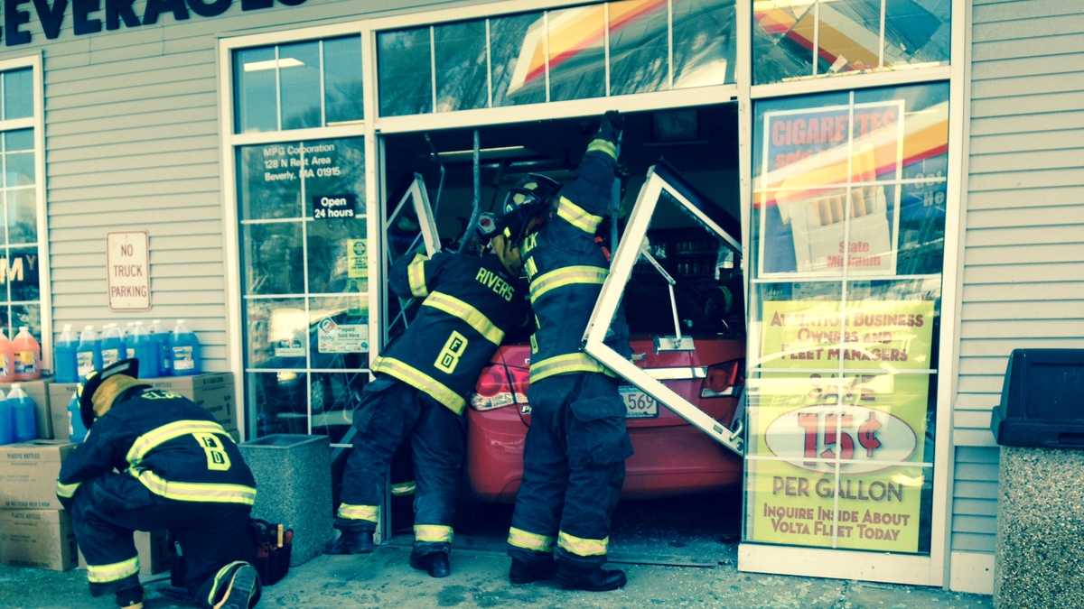 Car smashes into rest area convenience store