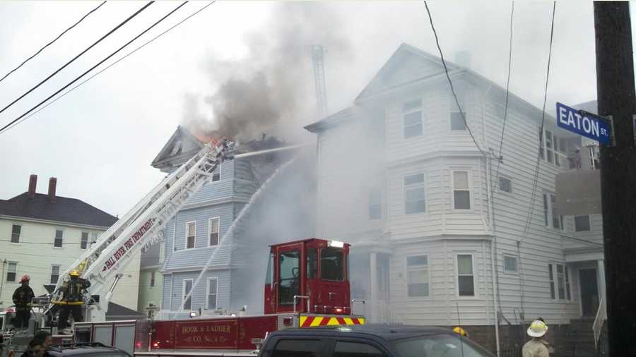 Fire destroys apartment building, 1 injured