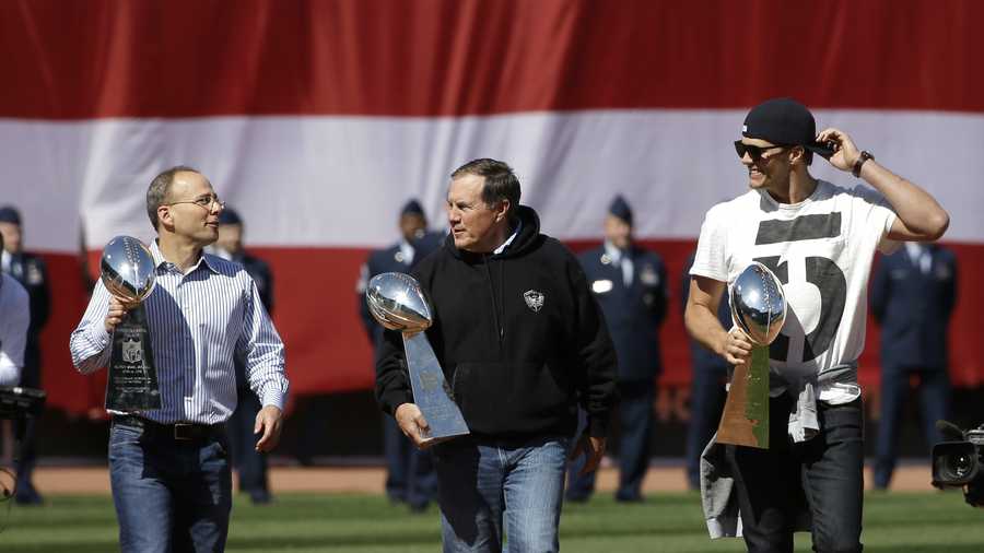 Pats QB Tom Brady throws out first pitch in Red Sox home opener