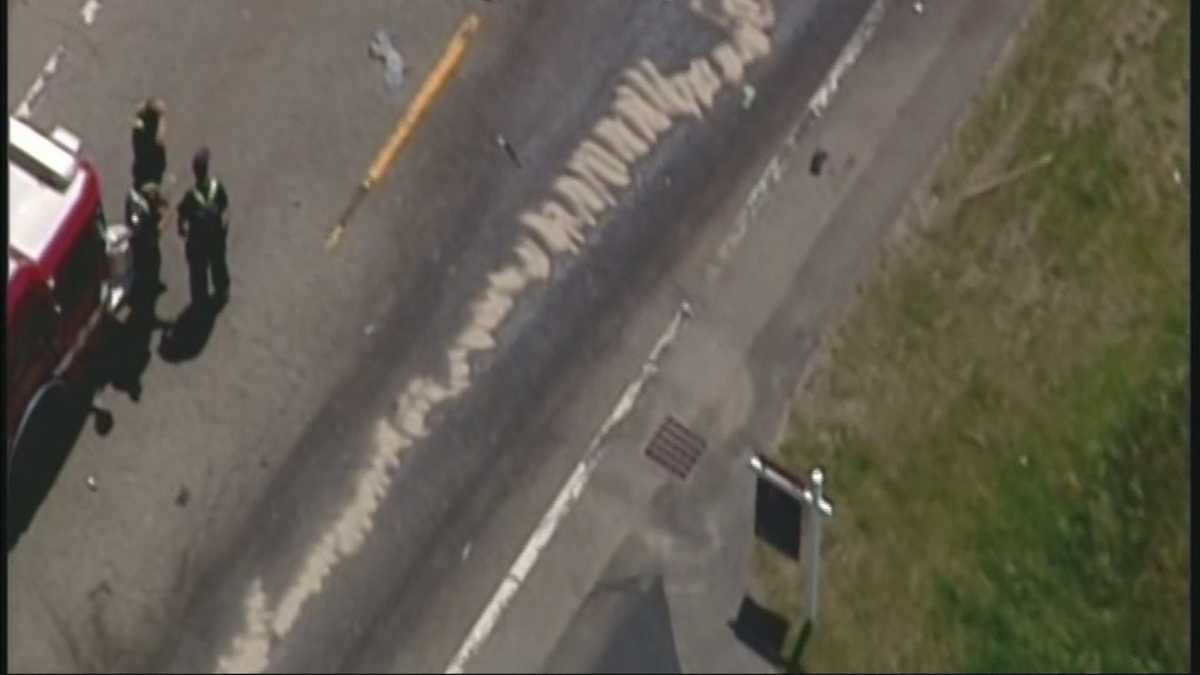 1 dead in motorcycle, tractor trailer crash