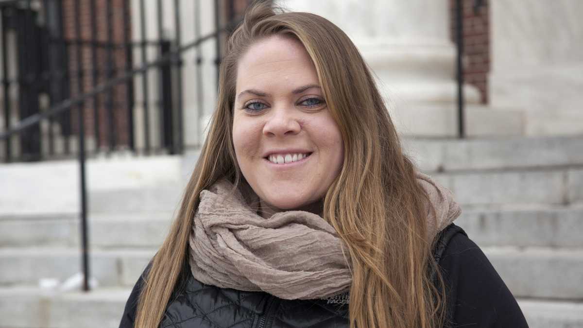 Holy Cross hires Amanda Belichick as women's lacrosse coach