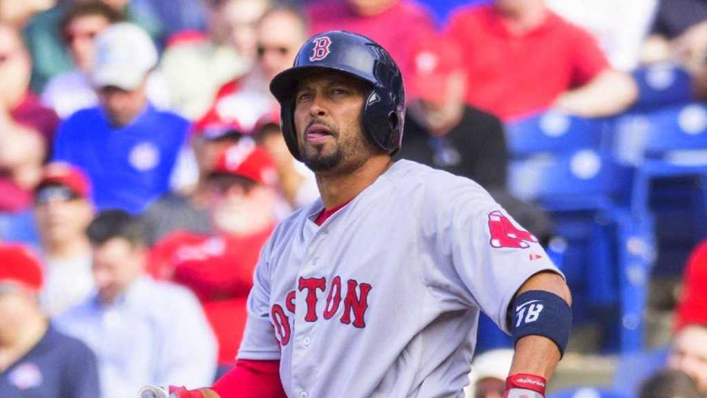 Red Sox trade outfielder Shane Victorino to Los Angeles Angels