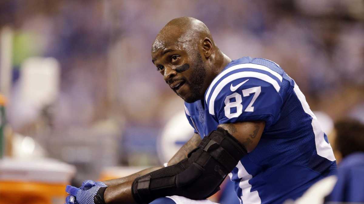 Reggie Wayne asks for release from New England Patriots - ESPN