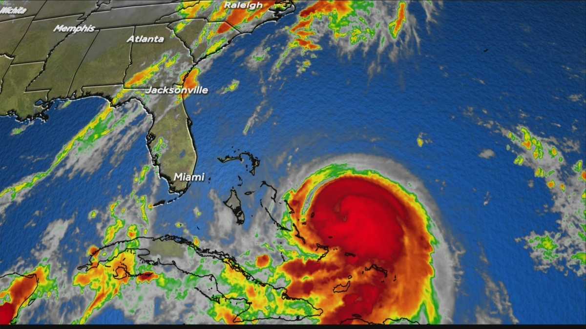 Hurricane Joaquin intensifies to Category 3; East Coast on alert