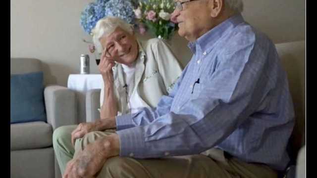 Wwii Veteran Reunites With Long Lost Love After 70 Years Apart