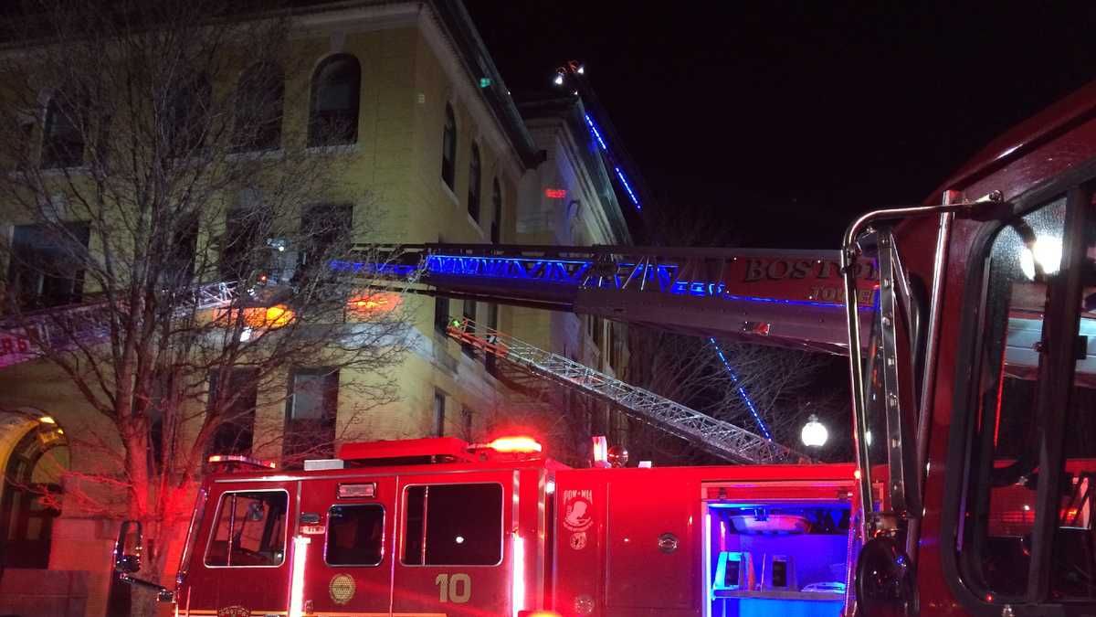 One person dead after fire in Boston apartment building