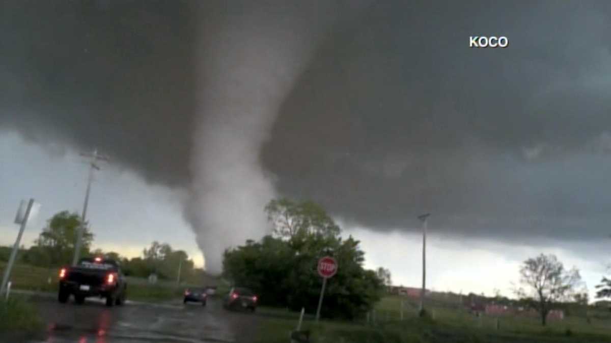 'Large and extremely dangerous' tornado touches down in Oklahoma