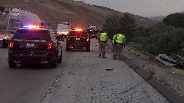 2 mothers, 4 children killed in fiery crash