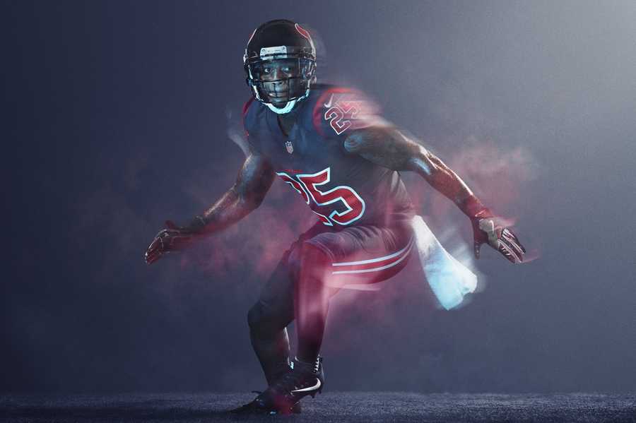Buccaneers unveil new all-red uniforms for Nike Color Rush and Thursday  Night Football - Bucs Nation