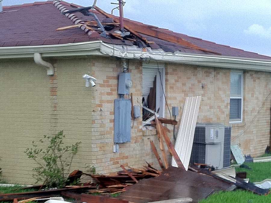 Homes damaged in Arabi after severe weather rolls through