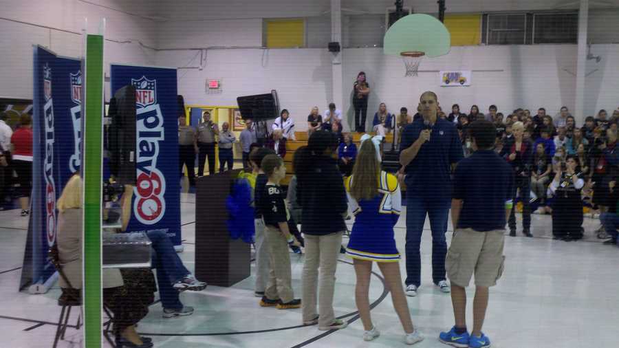 Jimmy Graham meets and greets with kids at Fifth Ward Junior High in Bush, LA for NFL Play 60 Super Bowl Challenge Event.