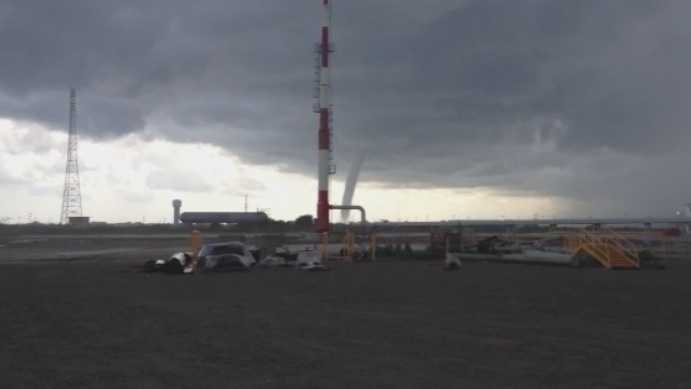 Raw Video: Waterspout off coast of Grand Isle