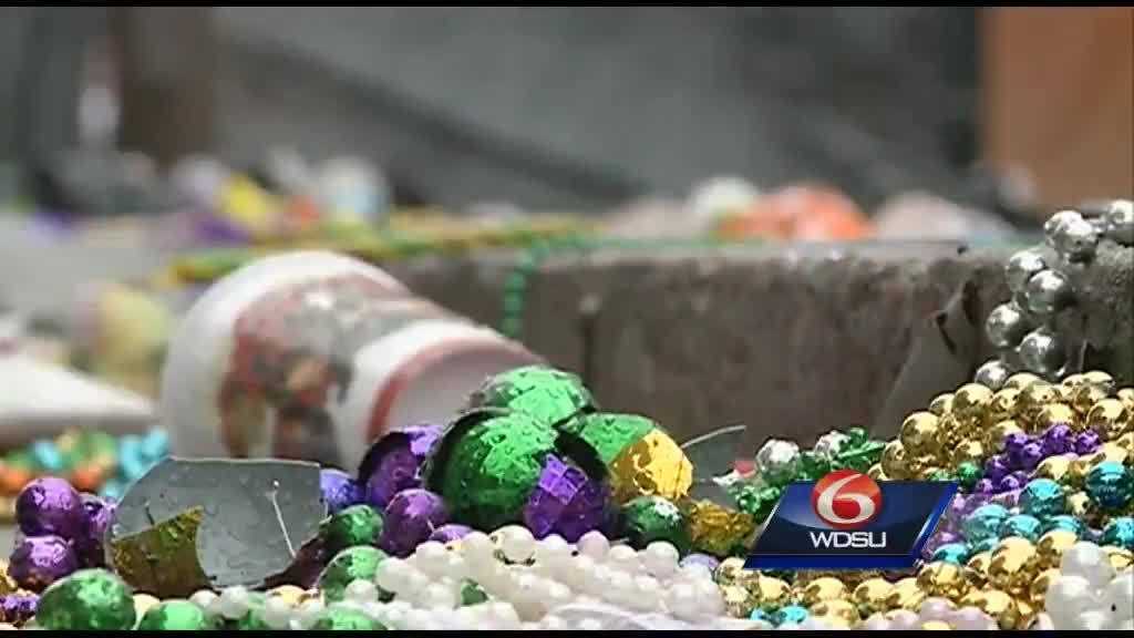 mardi gras parade crews