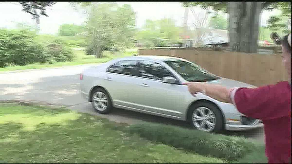 Police seek man who chased 11-year-old girl in attempted abduction