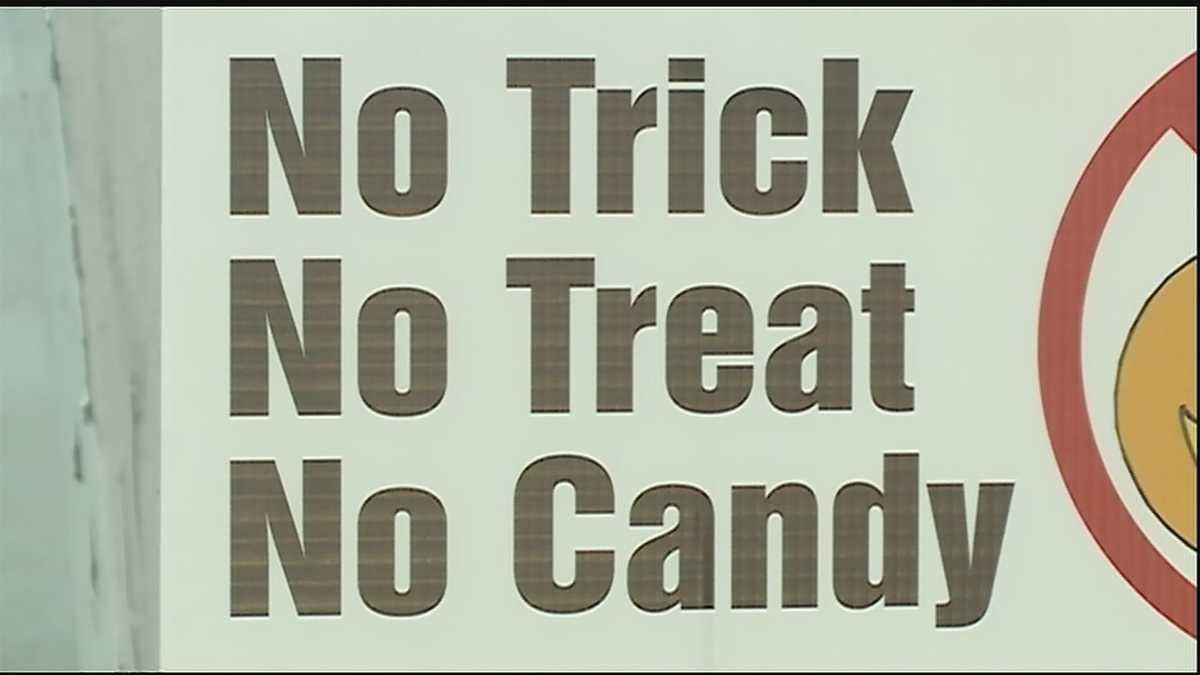 With rule changes about yard signs, here's how to check your  trick-or-treating route for sex offenders, predators