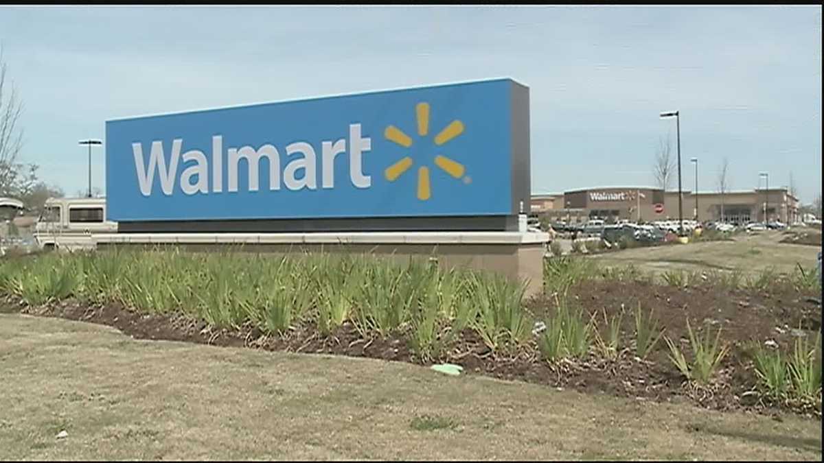 Walmart to pay employees above minimum wage