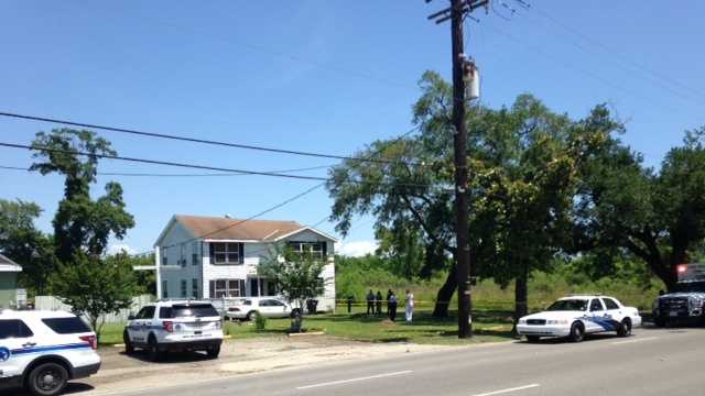 New Orleans East shooting leaves man dead from multiple gunshot wounds